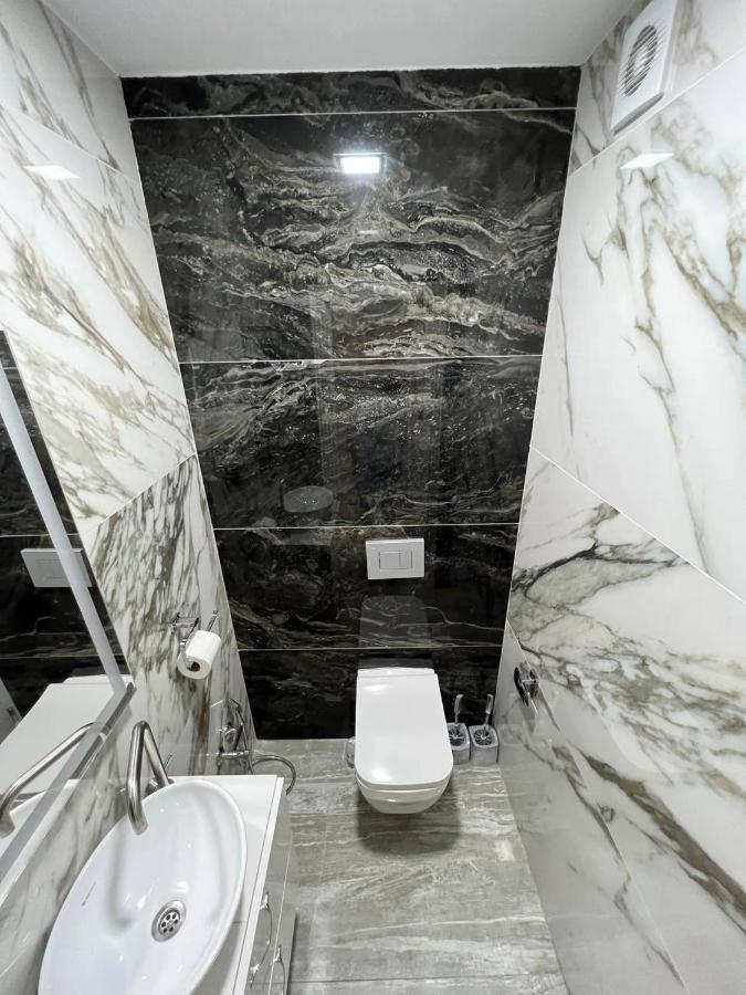 Luxrent Apartment คีชีเนา ภายนอก รูปภาพ