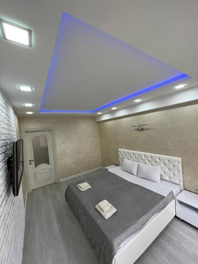 Luxrent Apartment คีชีเนา ภายนอก รูปภาพ