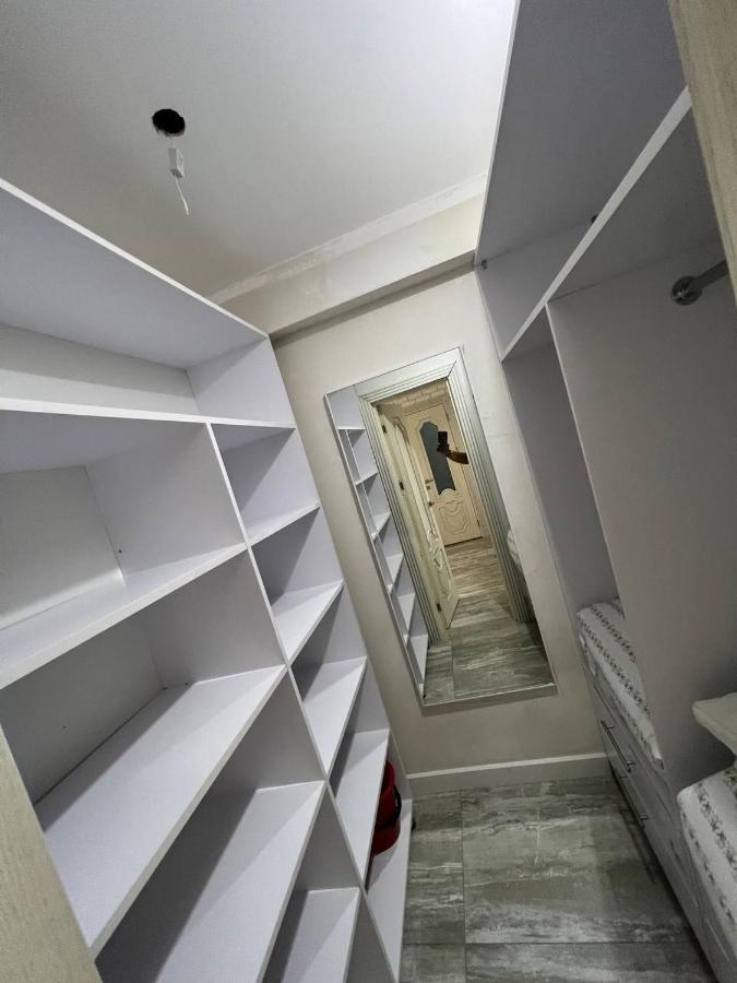 Luxrent Apartment คีชีเนา ภายนอก รูปภาพ