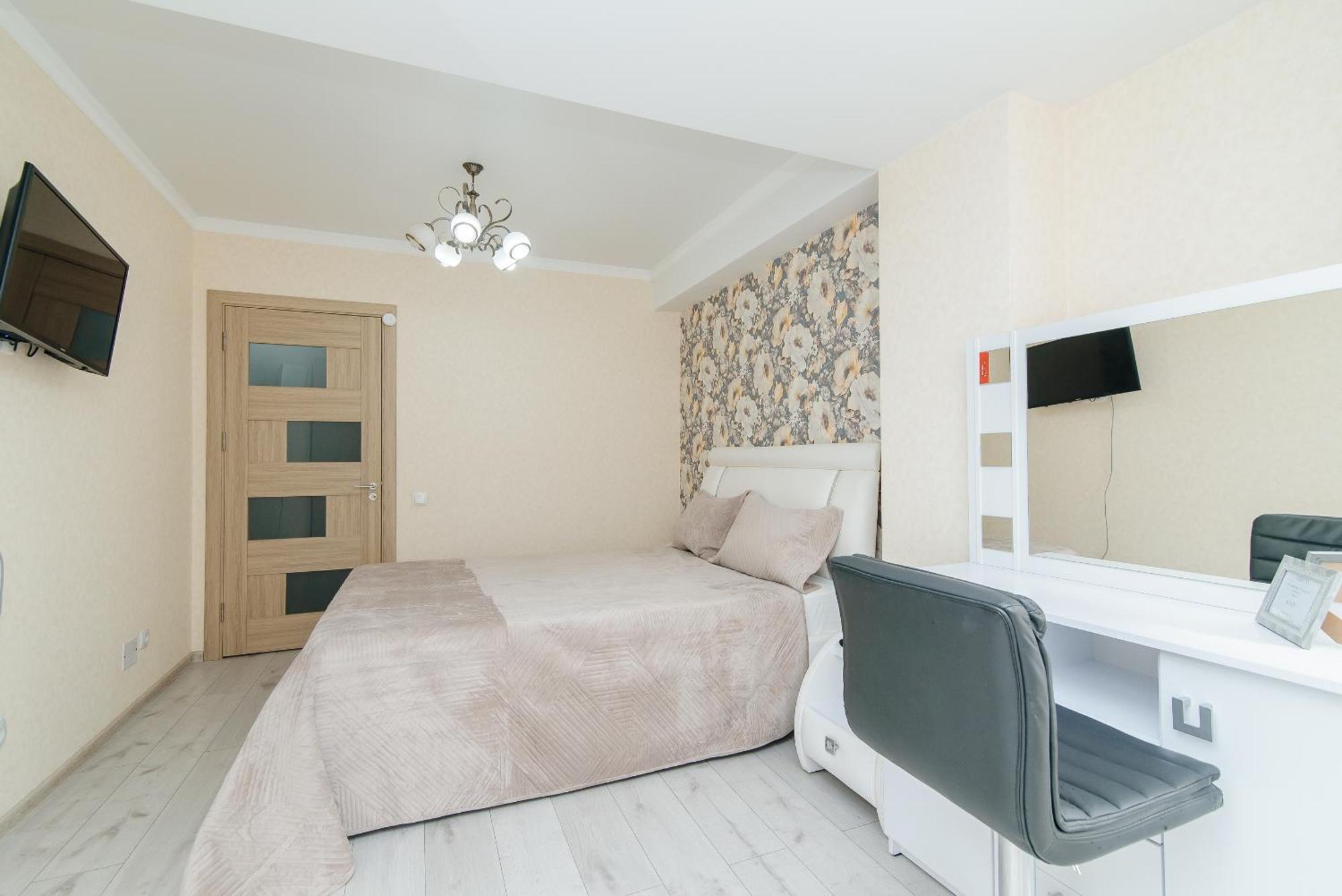 Luxrent Apartment คีชีเนา ภายนอก รูปภาพ