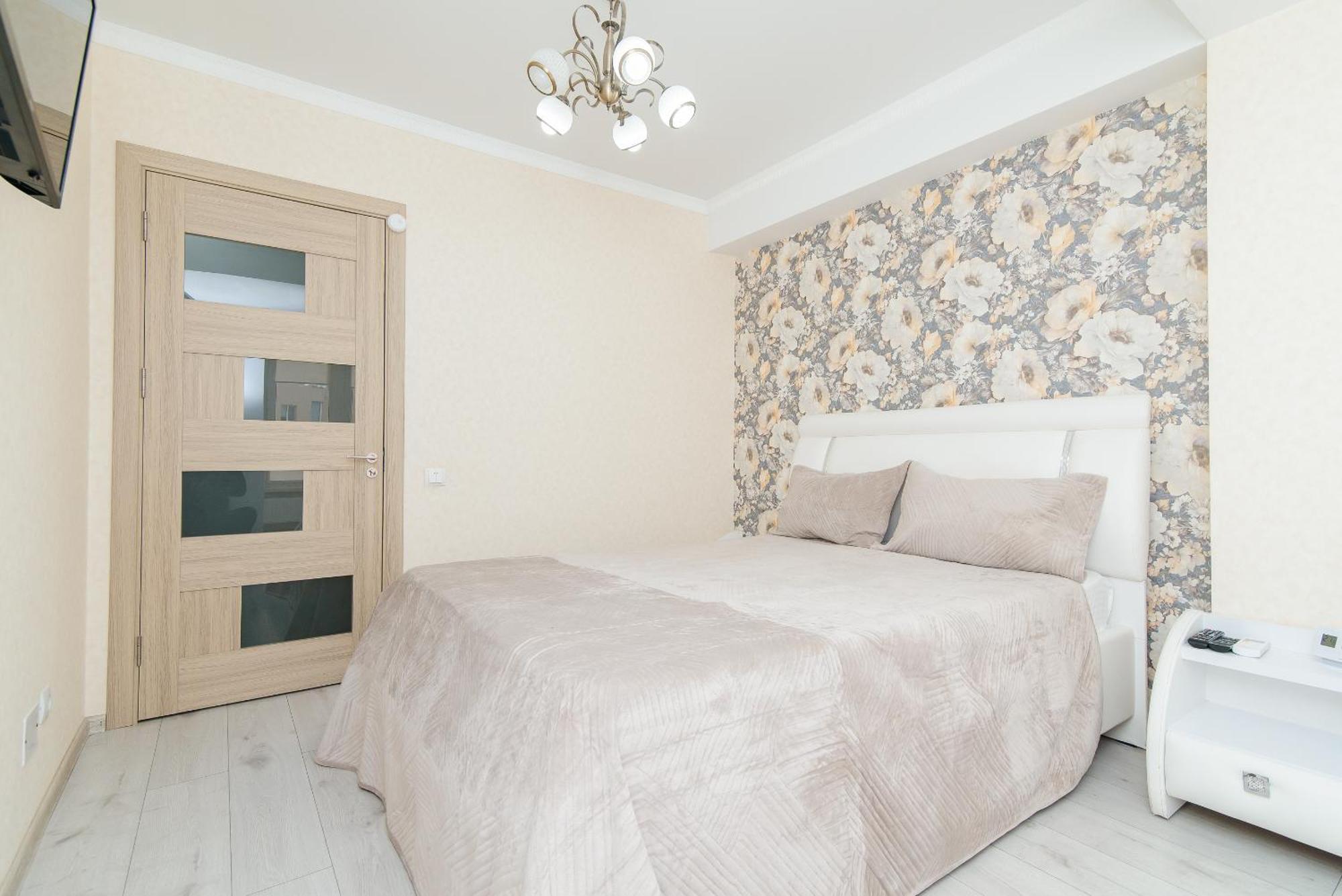 Luxrent Apartment คีชีเนา ภายนอก รูปภาพ